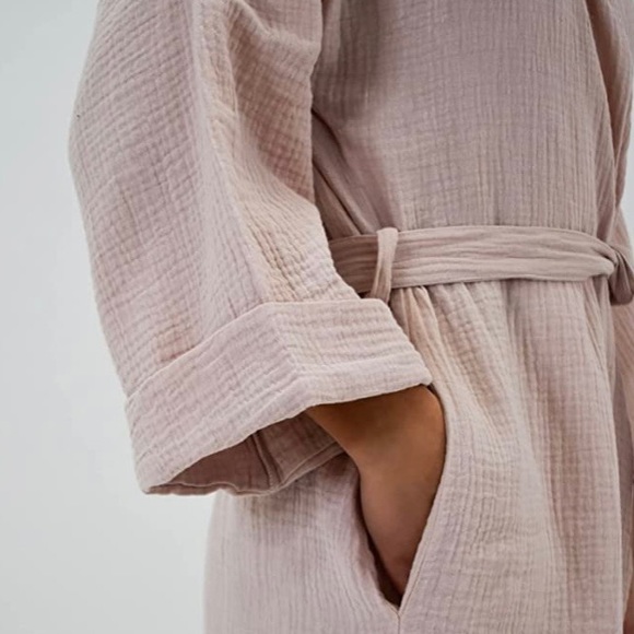 Turkish Muslin Robe - Picture 2 of 5